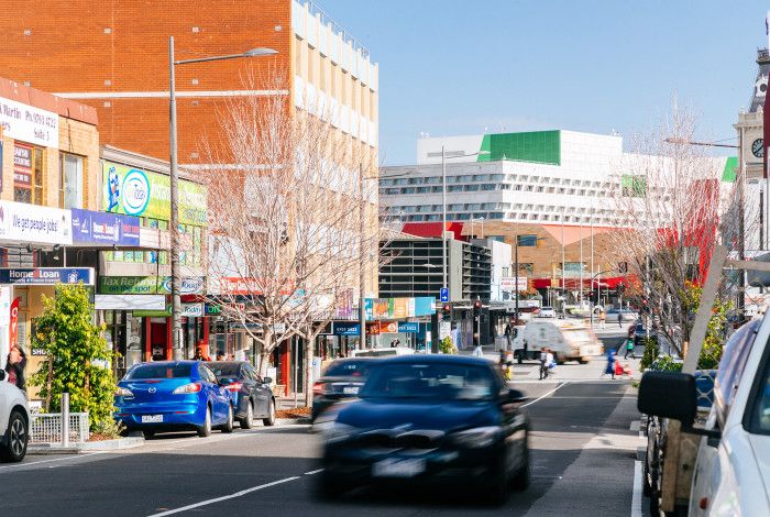 Traffic on Walker Street