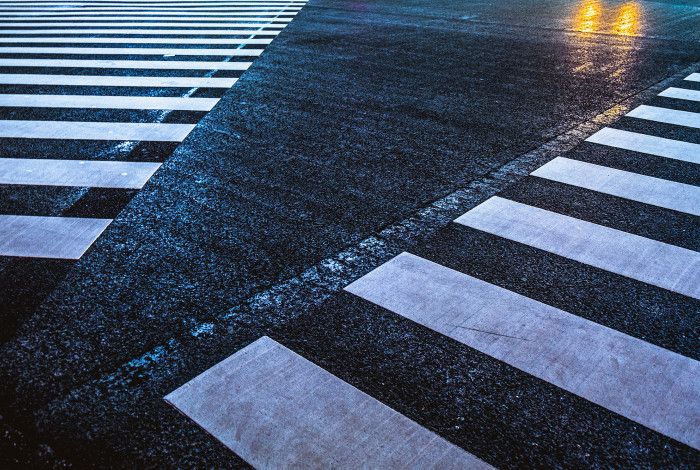 pedestrian crossing lines