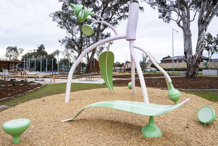 Twiggywiggy artwork a sculpture made of aluminium