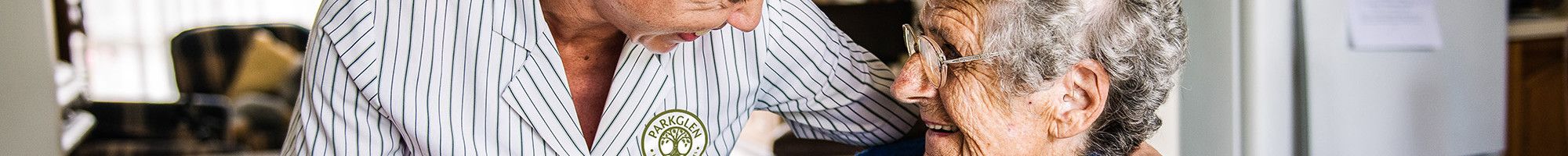 Carer and resident putting a puzzle together