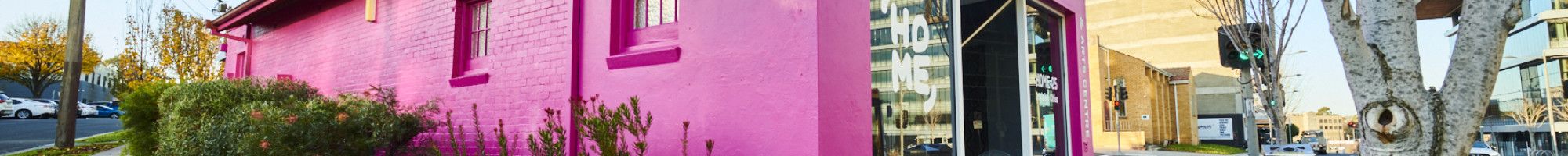 Walker Street Gallery outside