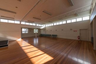 Edinburgh Hall, inside the hall